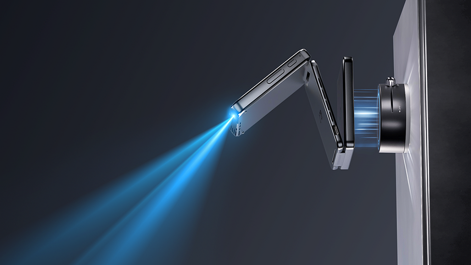 Poznaj Aurzen ZIP Tri-Fold. Dzięki niemu zmieścisz kino do kieszeni