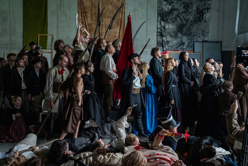 Nowy film Lecha Majewskiego „12 obrazów zniewolenia”